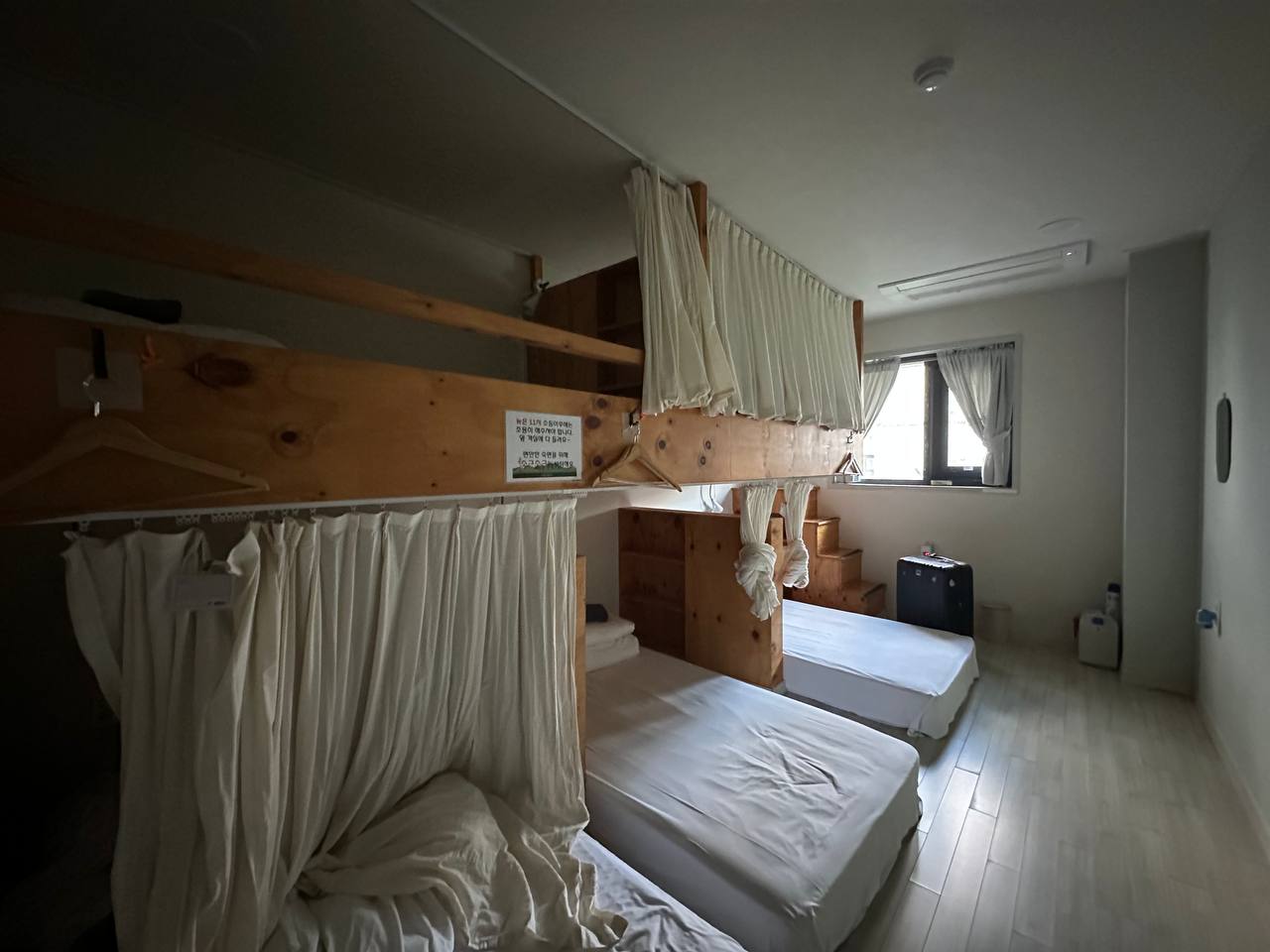 補眠(Hostel的房間)