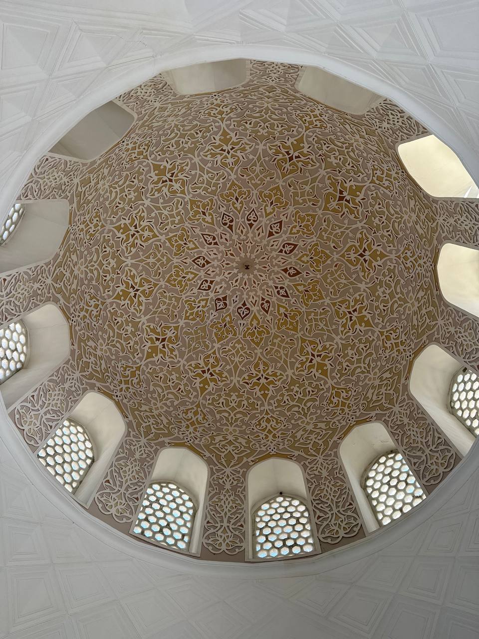 Hazrat Khizr Mosque 天花